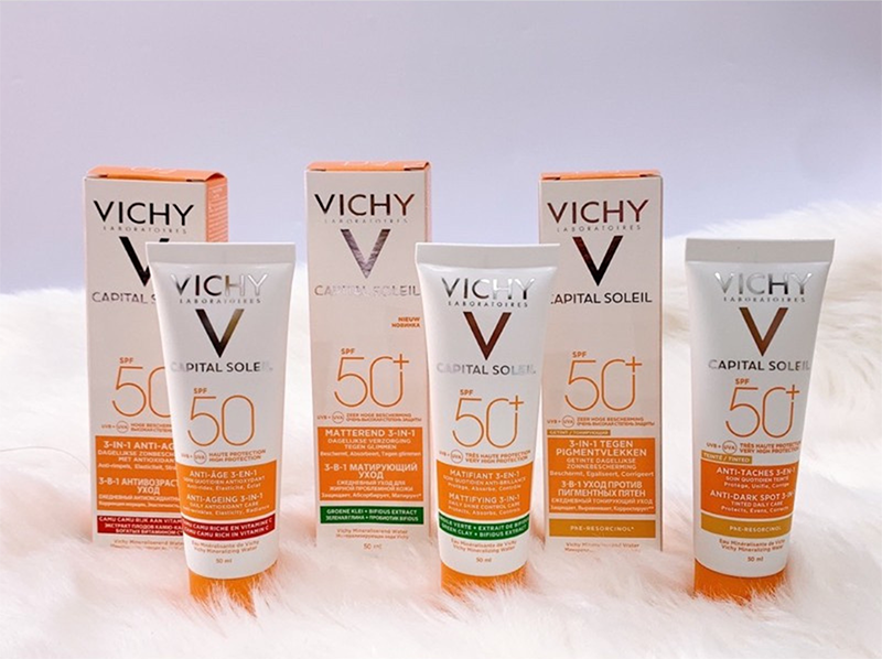 Vichy Capital Soleil  Matifiant 3-En-1 SPF50+